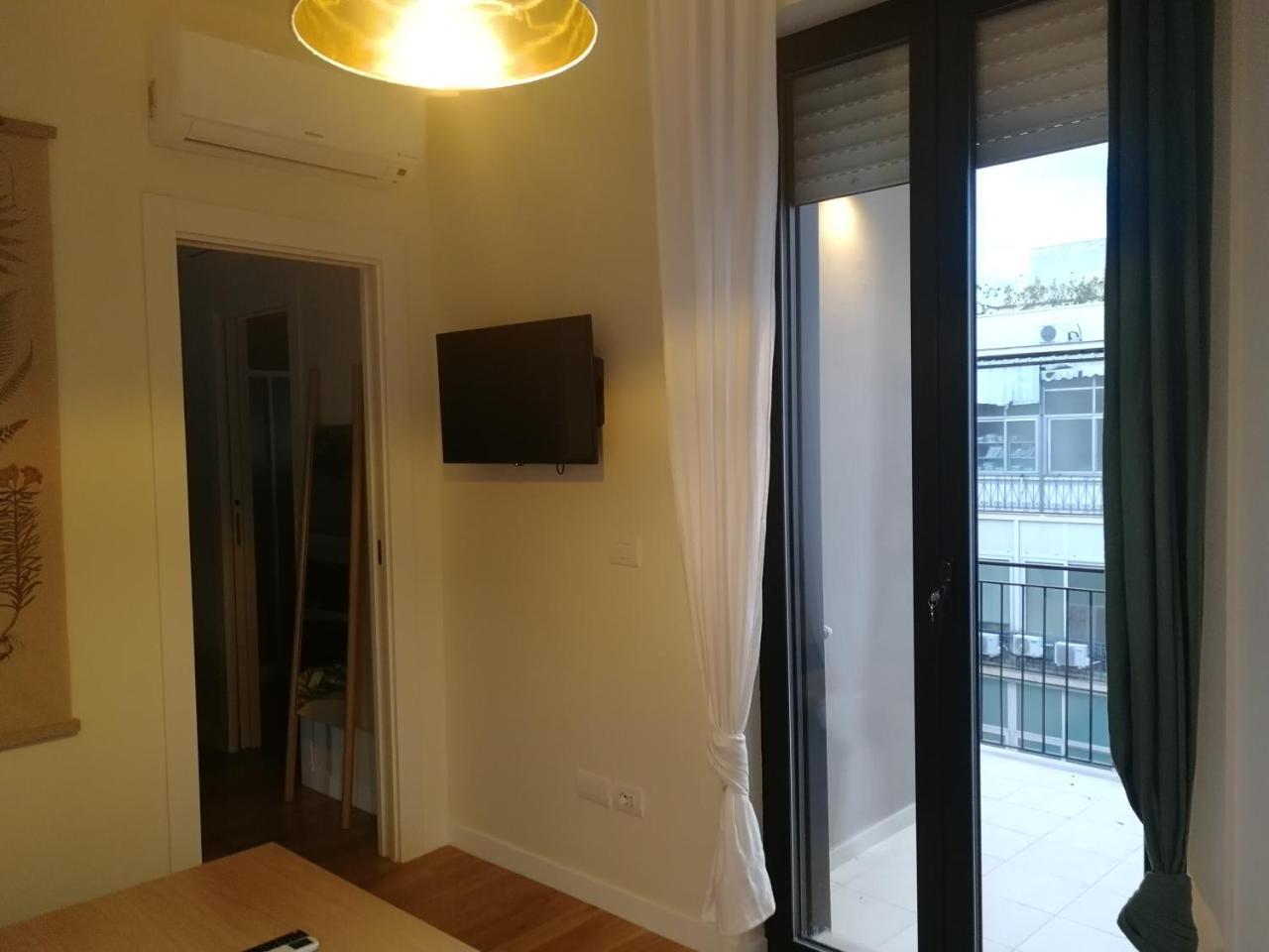 Gatto Bianco Apartment Bari Exterior foto