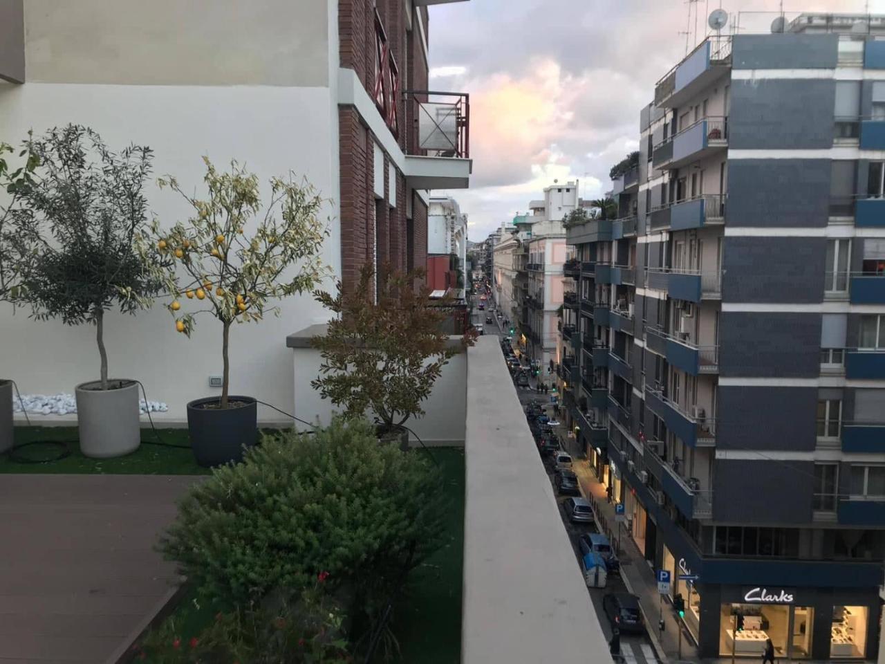 Gatto Bianco Apartment Bari Exterior foto
