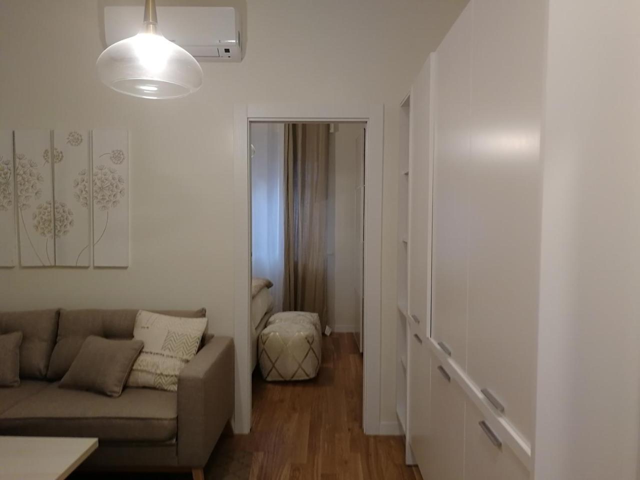 Gatto Bianco Apartment Bari Exterior foto